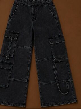 Fashion Nova High-Rise Wide Leg Cargo Jeans — Washed Black